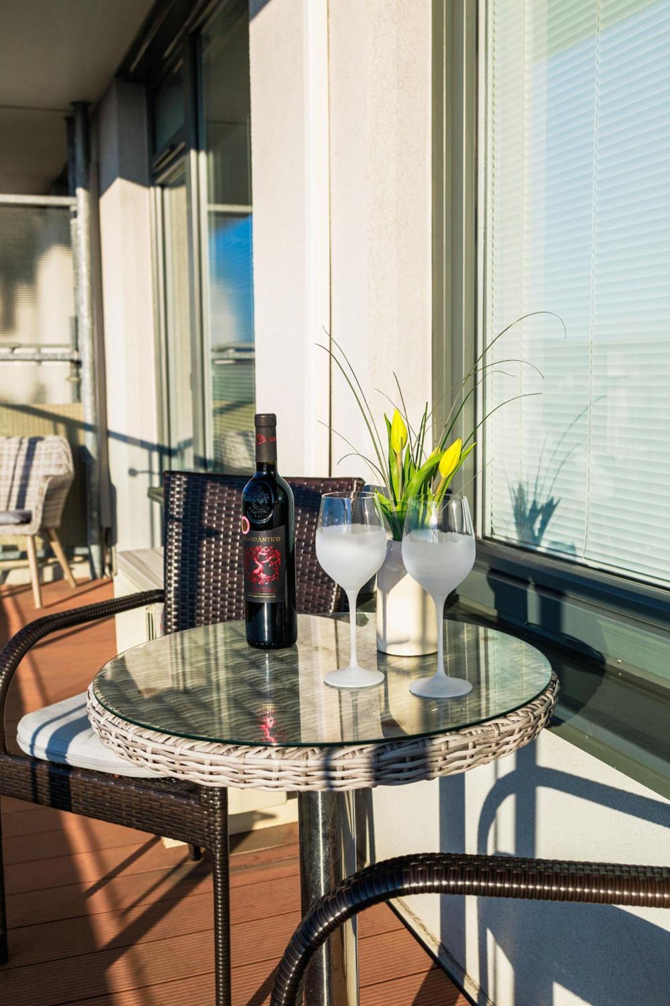 Sunny Apartment With Amazing Terrace On The 13Th Floor Near City Center Bratislava Ngoại thất bức ảnh