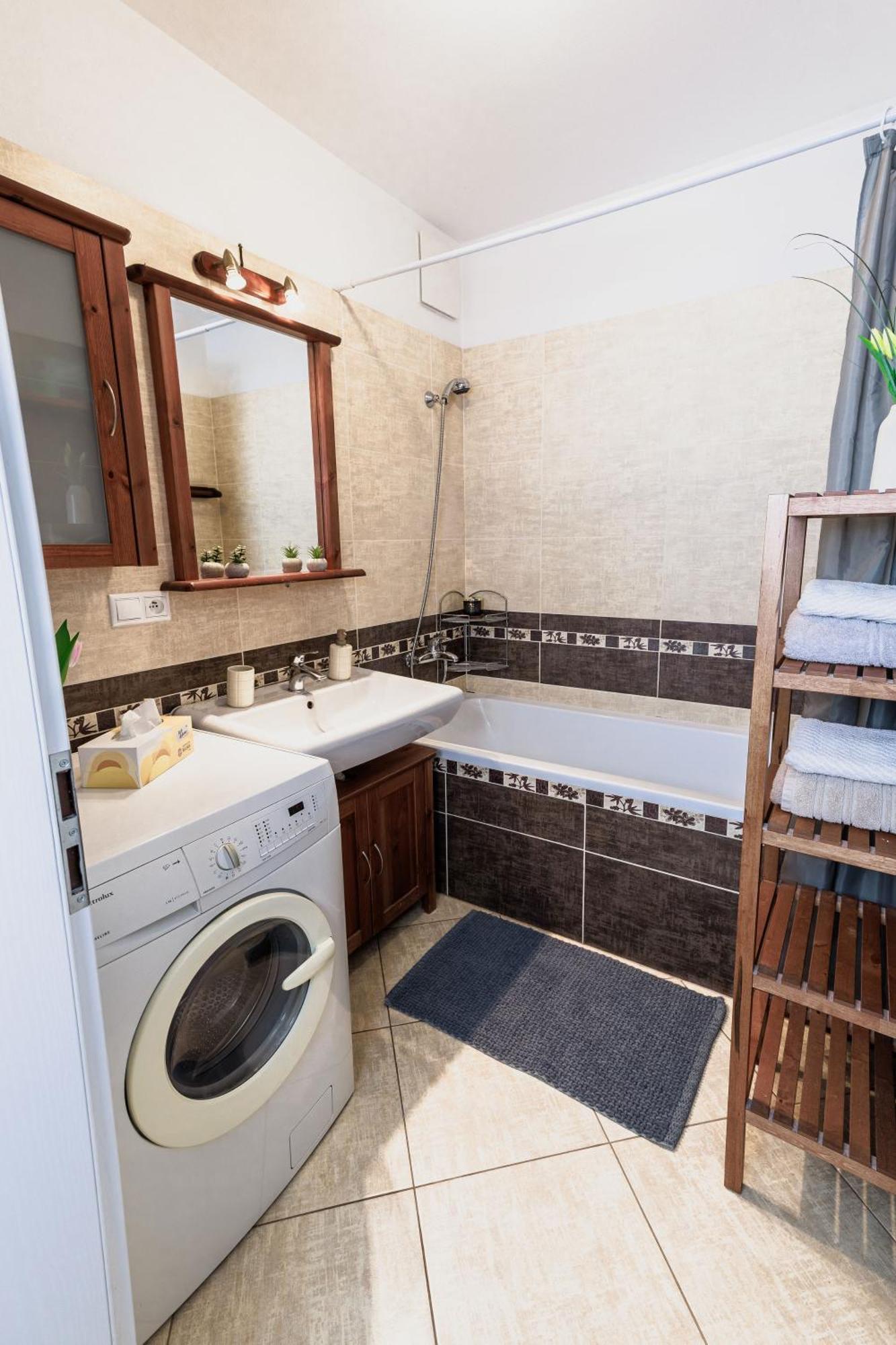 Sunny Apartment With Amazing Terrace On The 13Th Floor Near City Center Bratislava Ngoại thất bức ảnh